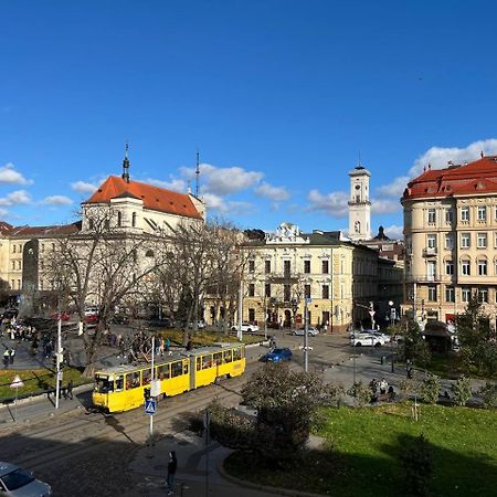 Lucky Apartmens In Centre Lviv リヴィウ エクステリア 写真
